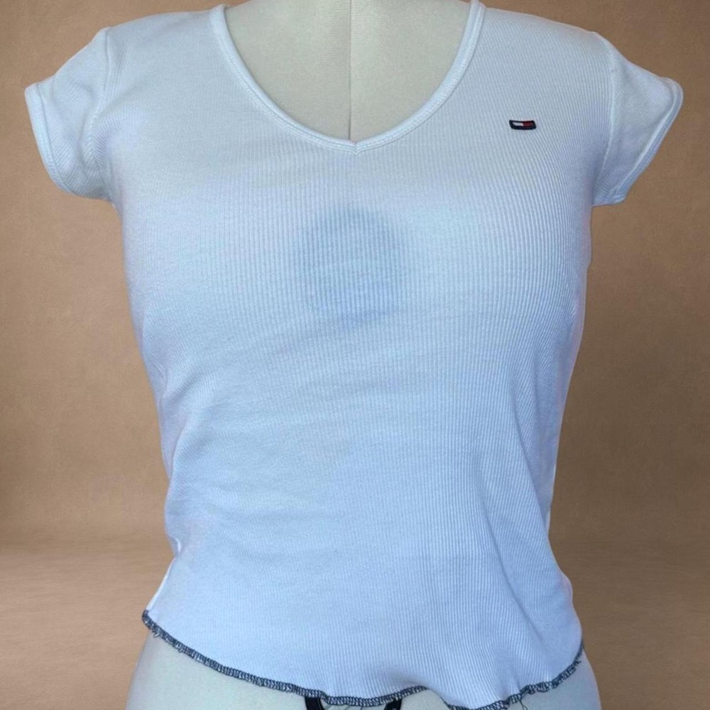 Tommy Jeans White Ribbed V-Neck Baby Tee Y2K 90s Minimalist